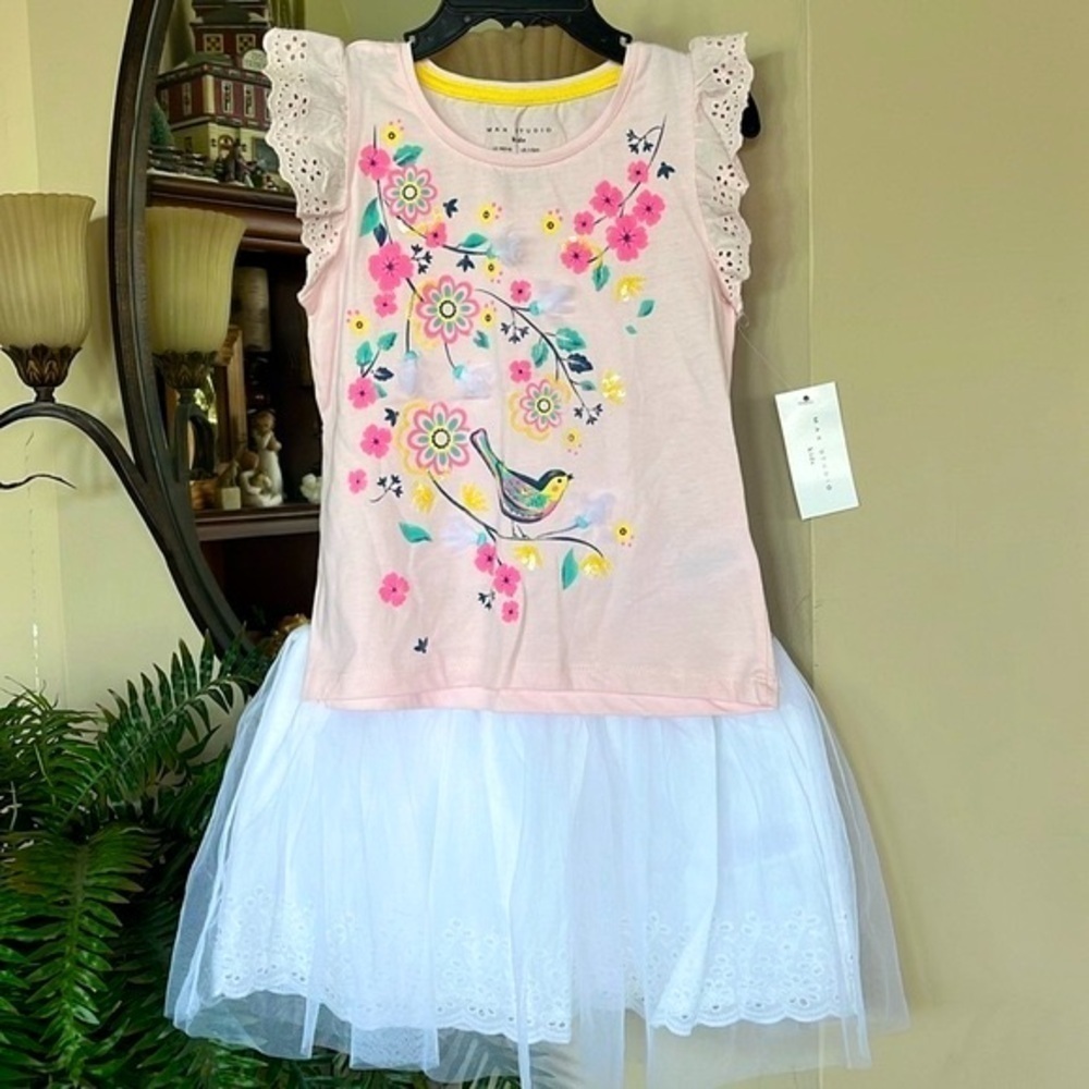 Brand New Max Studio Kids Pink Floral Ruffle Top w/ White Eyelet Mesh Skirt Set